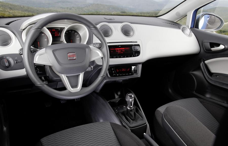  Seat Ibiza ST 2010 года  (фото 98 из 102)